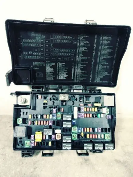 2017 Dodge Ram1500 Totally Intergrated Power Module (Tipm). Part Number 68322373 1