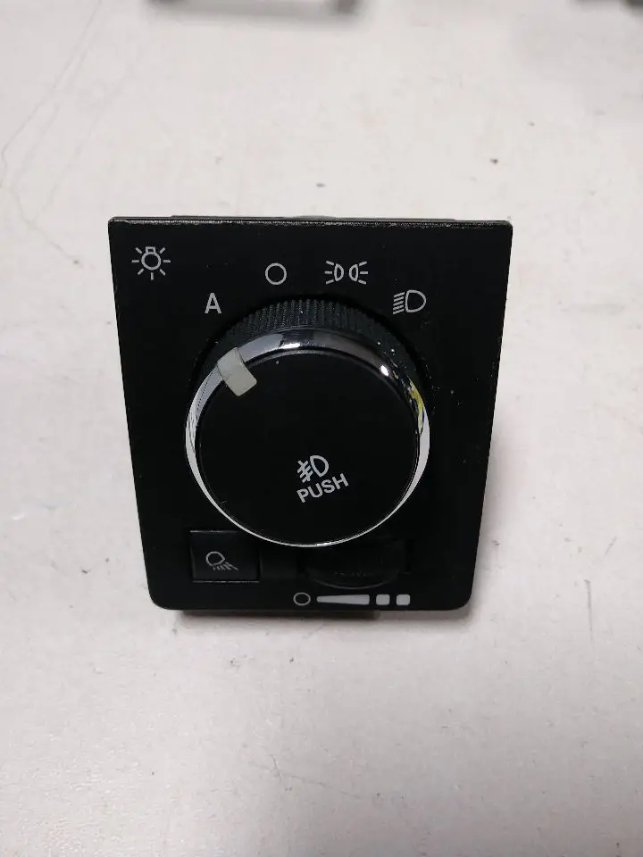 2010 Ram1500 Headlamp Switch. Part Number 04602918Aa 1