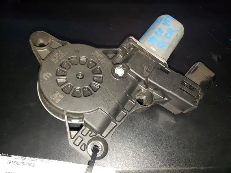 Ram (Classis) Passenger Front Window Regulator Motor. Part Number 68044804Aa 1