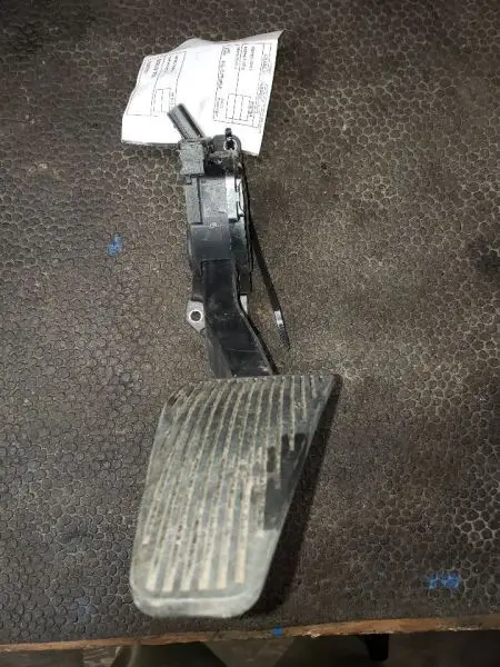 2009 Dodge Ram2500 Accelerator Pedal With Tps. Part Number 53034160Ab 2