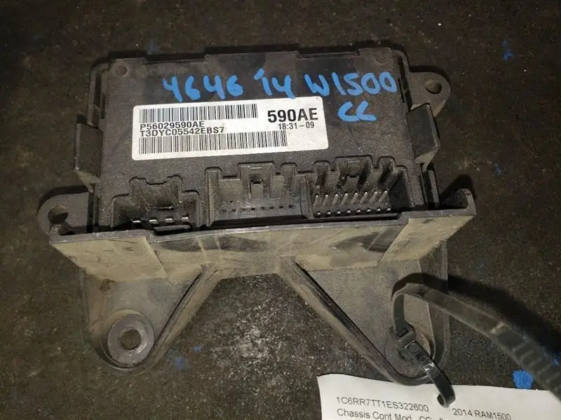 2014 Ram 1500 Transfer Case Control Module. Part Number 56029590Ae 2