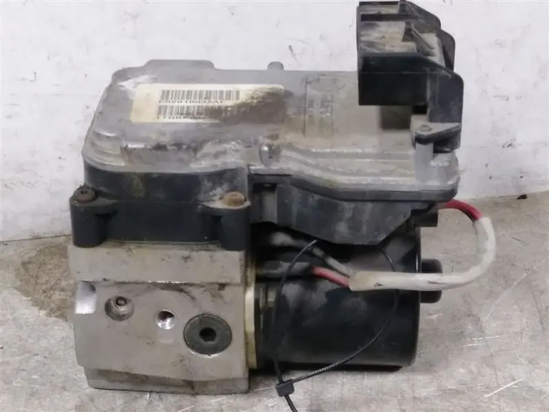 2002 Dodge Ram1500 Abs Unit. Part Number 52010032Af 1