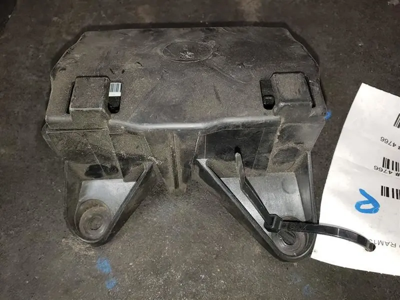2019 Ram 1500 Trasfer Case Module. Part Number 68277414Am 2