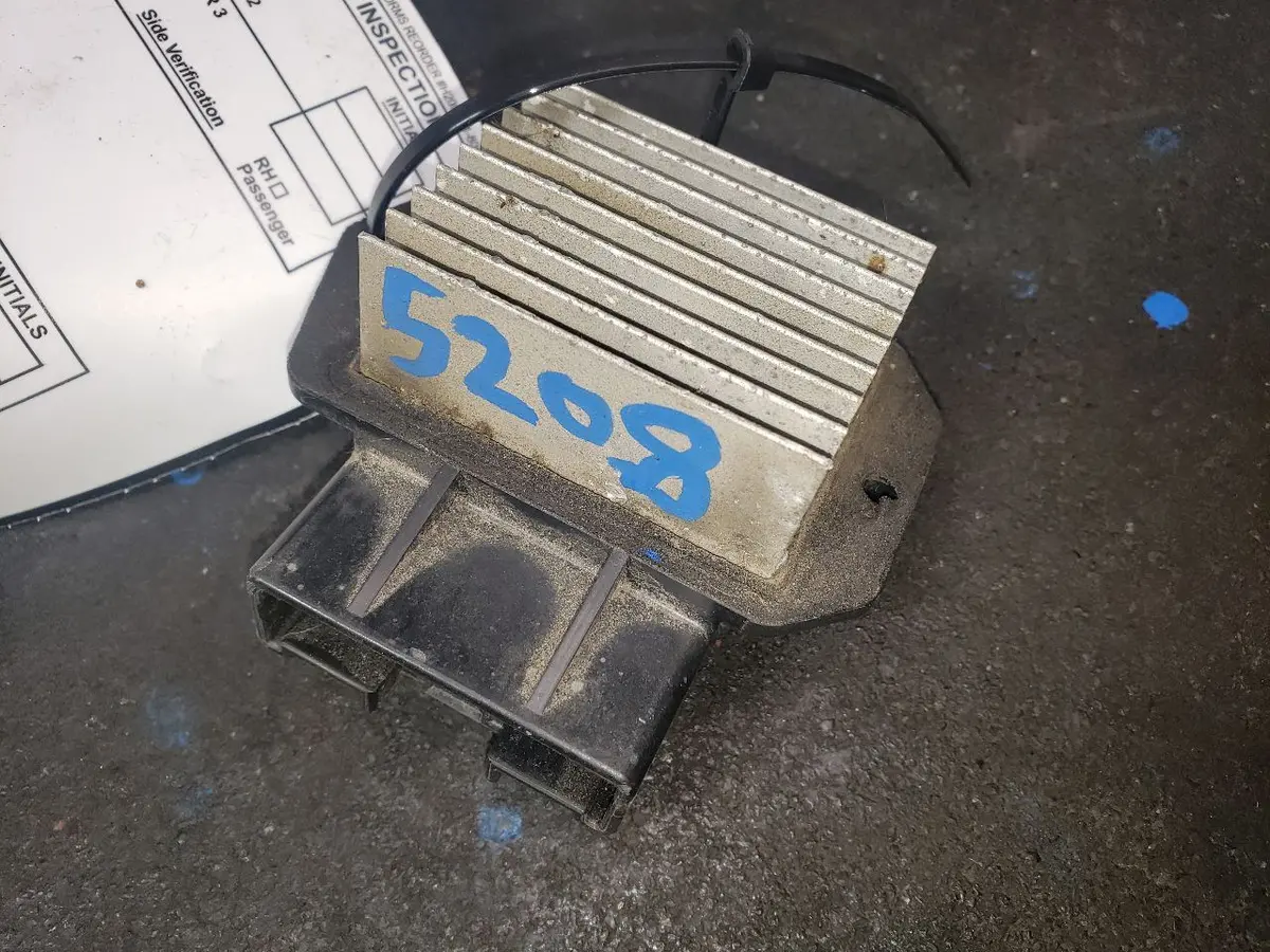 2011 Ram 3500 Heater Blower Motor Power Module. Part Number 68018105Aa 1