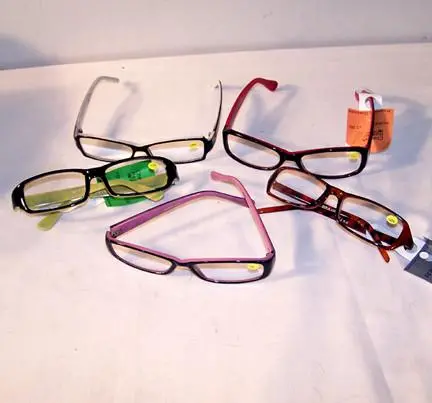 High Fashion Plastic Frame Reading Glasses 1