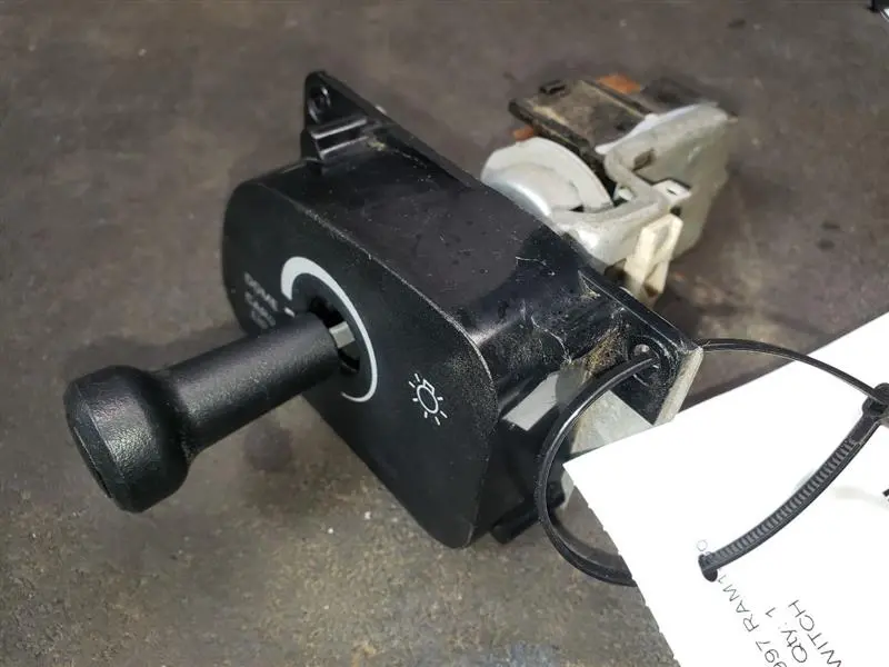 1997 Dodge Ram1500 Headlamp Switch.Part Number 56021895Aa 2