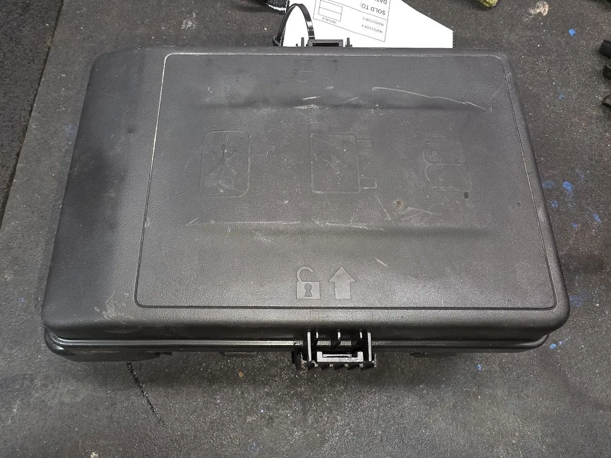 2019 Ram 1500 (New Body) Power Distribution Center (Pdc). Part Number 68312089Ad 1