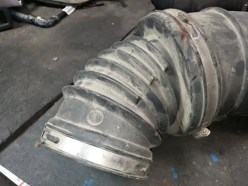 2007 Dodge Ram3500 Diesel Clean Air Duct. Part Number 53032944Ag 2
