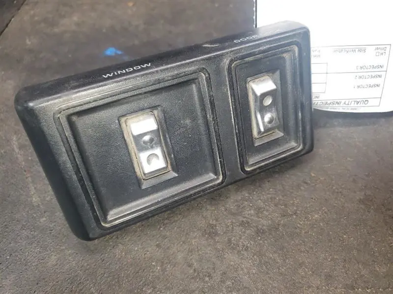 1990 Dodge Ram 150 Black Passenger Window Switch 1