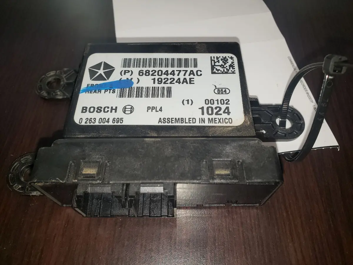 2014 Ram 3500 Part Assist Module. Part Number 68204477Ac 1