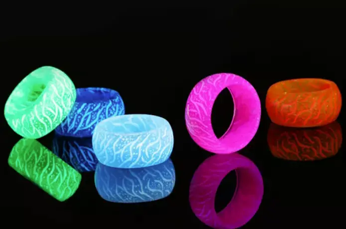 Glow In The Dark Band Ring (Sold By The Piece) 1