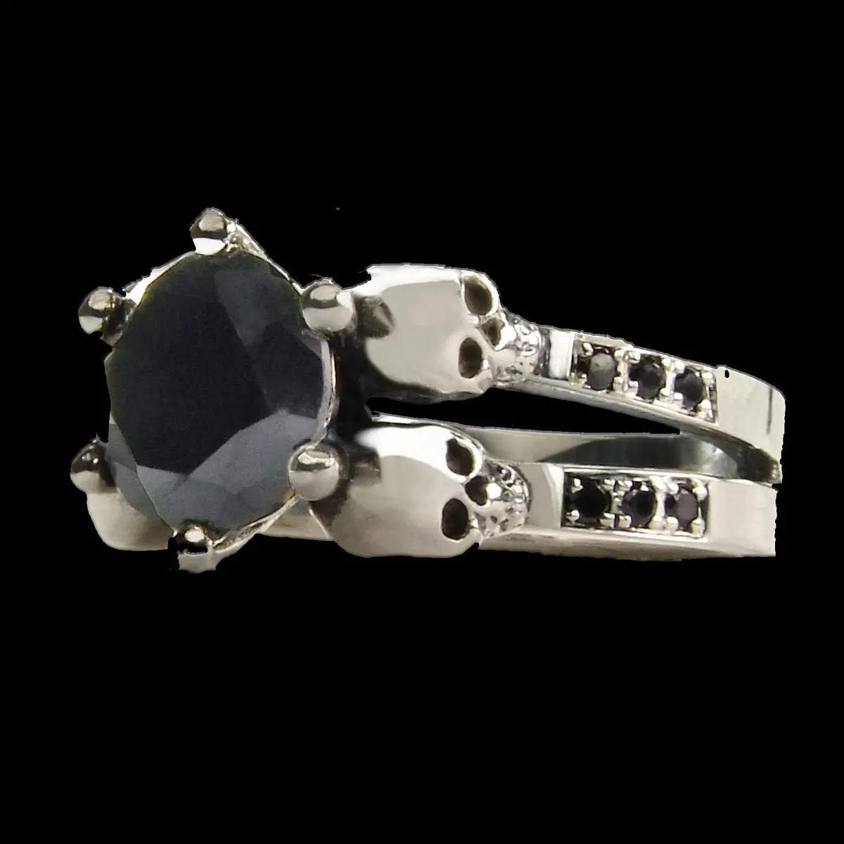 Spinel And Skulls 1