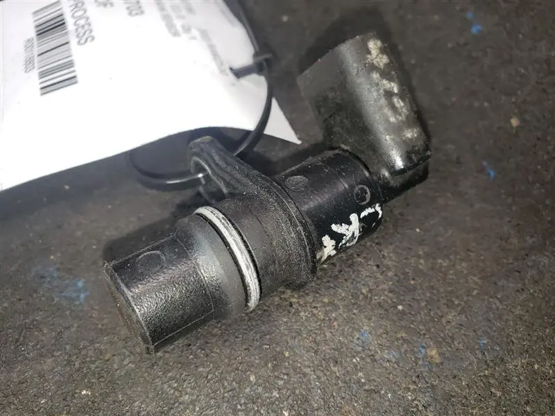 2003 Dodge Ram2500 Diesel Crankshaft Position Sensor. Part Number 3408529 1