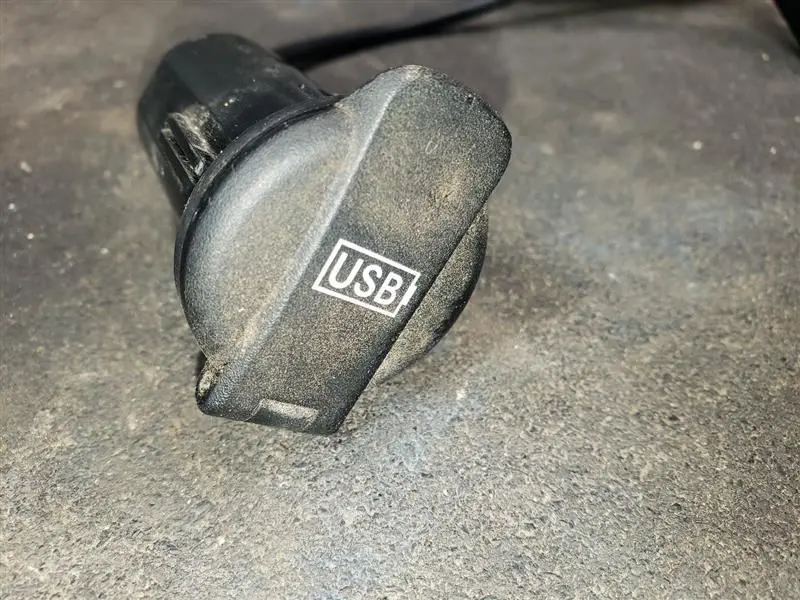 2017 Dodge Ram 1500 Usb Port. Part Number 68021674Aa 2