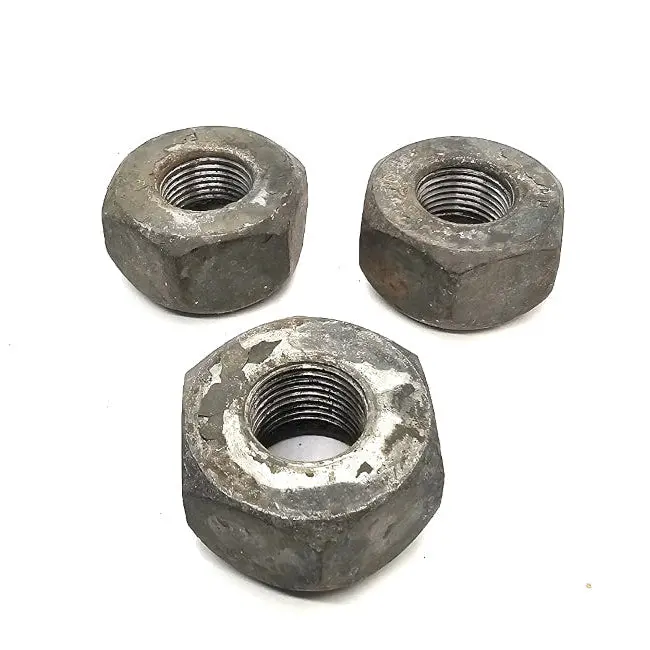 Used 1-1/2” Right Lug Nut - Cc585193-U 1