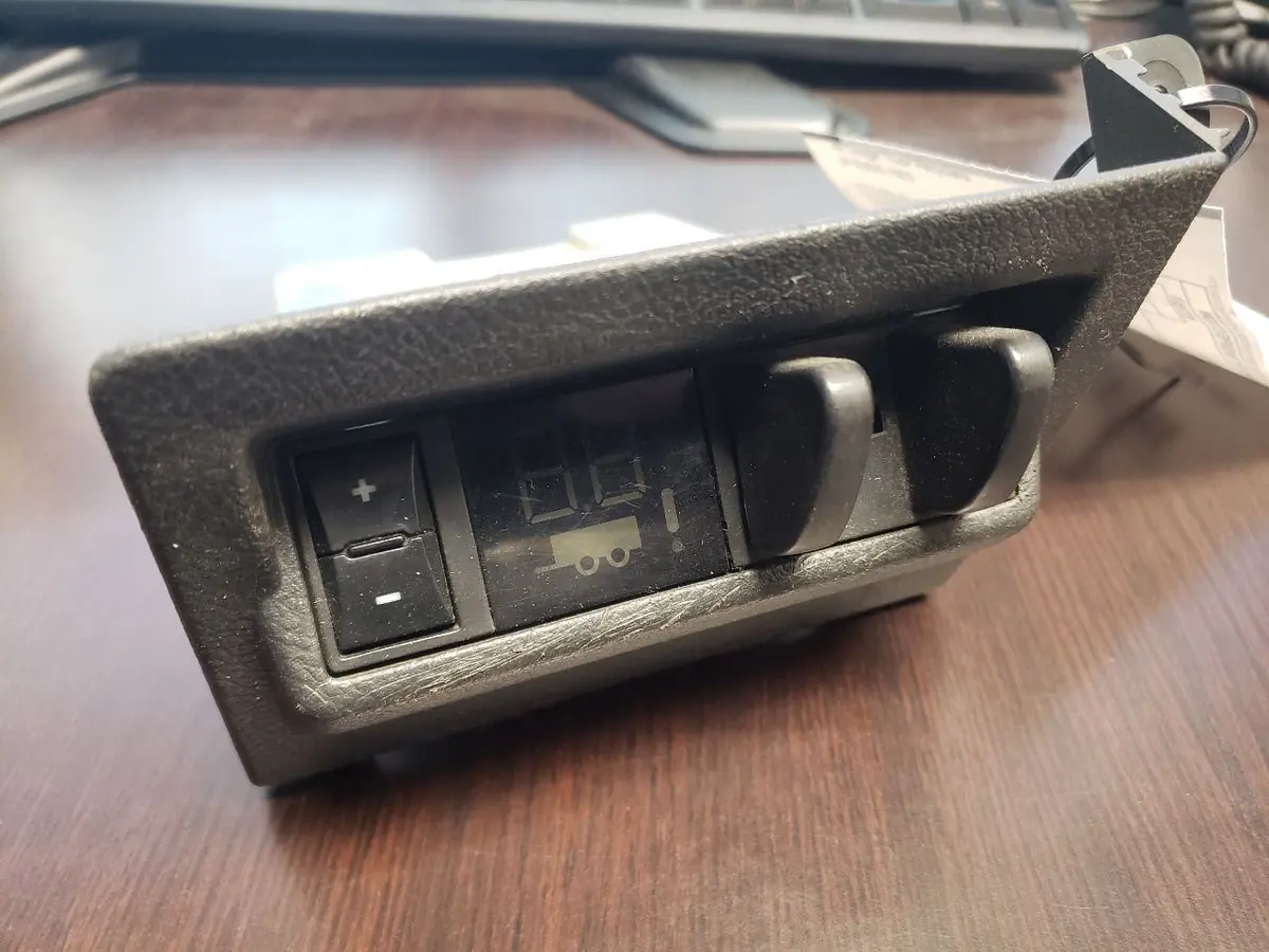 2012 Ram 4500 Trailer Brake Controls. Part Number 56029431Am 1