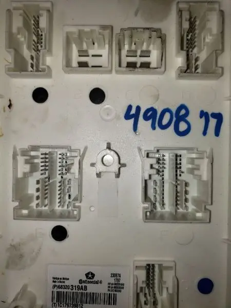 2017 Ram5500 Body Control Module (Bcm. Part Number 68320319Ab 2