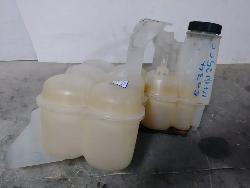 2014 Dodge Ram2500 6.7L Diesel Coolant Recovery Bottle. Part Number 52014724Ab 1
