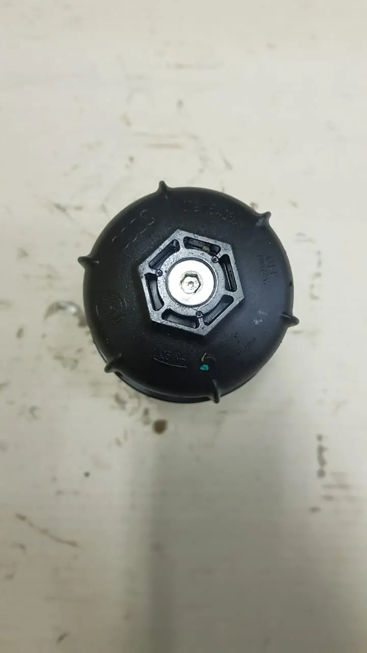 Audi Oil Filter Housing, Part Number: 079115403A 2