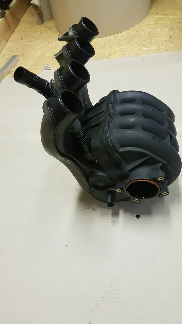 Audi Intake Manifold, Part Number: 06D133210j 1