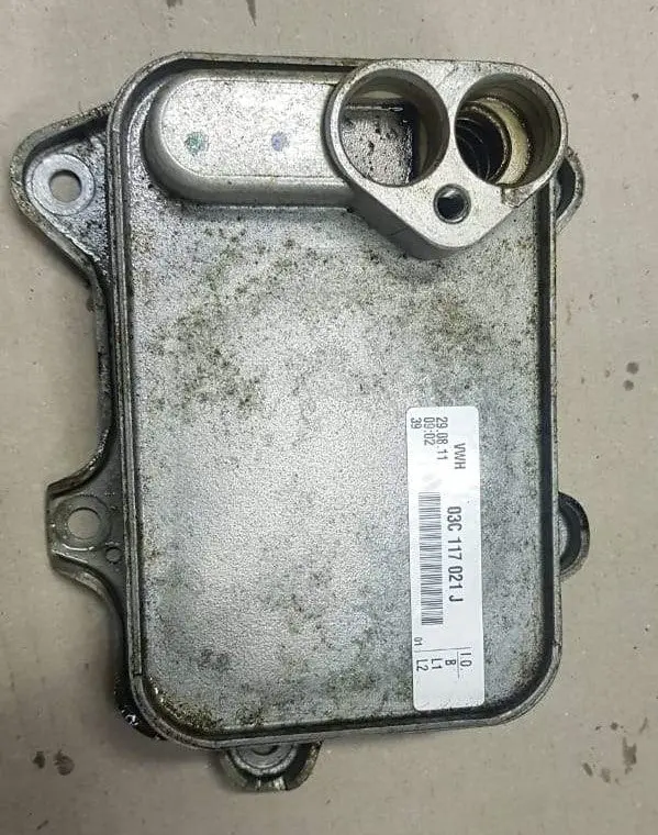 Volkswagen  Engine Oil Radiator 03C117021j Cooler 1