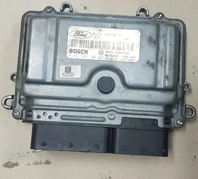 Ford Engine Control Unit (Ecu) 2.5T 6G9n12a650pf 1