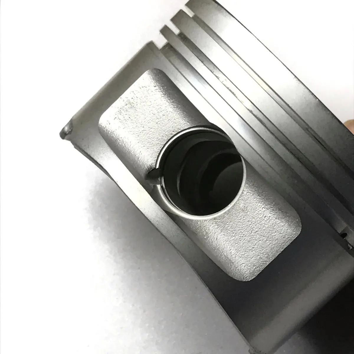 Audi 4.2 V8 Piston 1