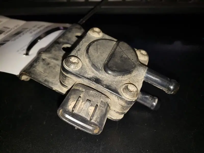 2007 Dodge Ram3500 Differential Pressure Sensor. Part Number 05149044Aa 1