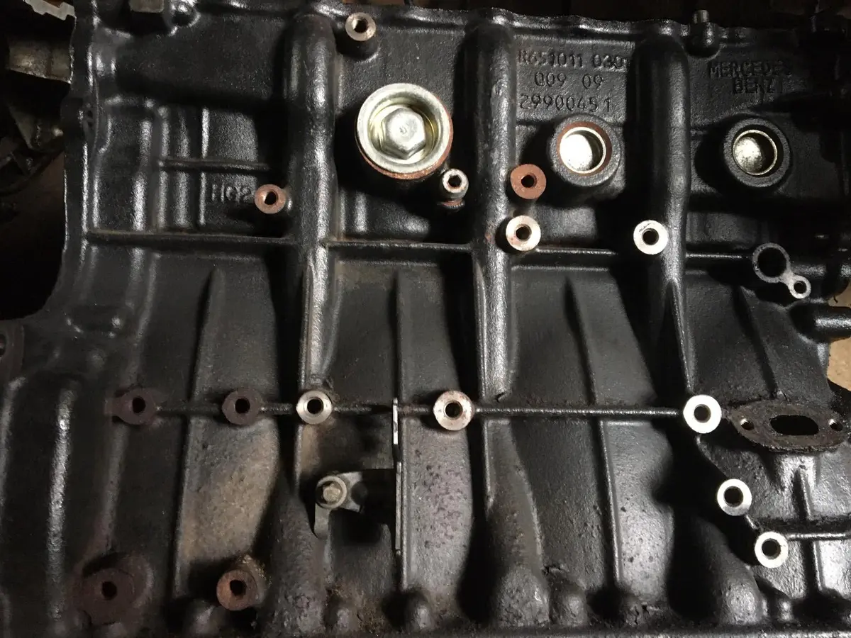 2011 Year Cylinder Block Mercedes E Class 2.1 Diesel Engine Om651 Part Number R6510110301 1