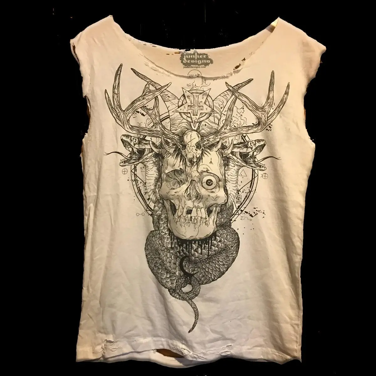 Glowinthedark Skull Shirt 1