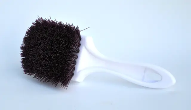 Gong Brush - Red 1