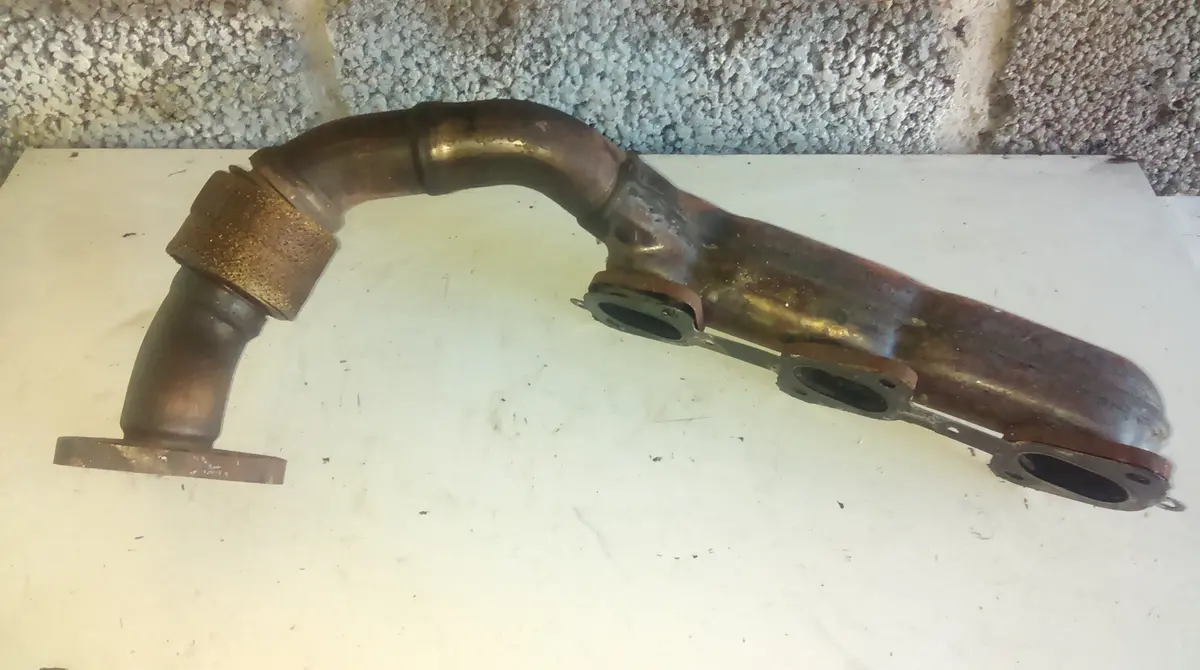 Mercedes Benz Auspuffkrümmer W211 E W209 Clk A6421400661 6421400661 Recht Om642 1
