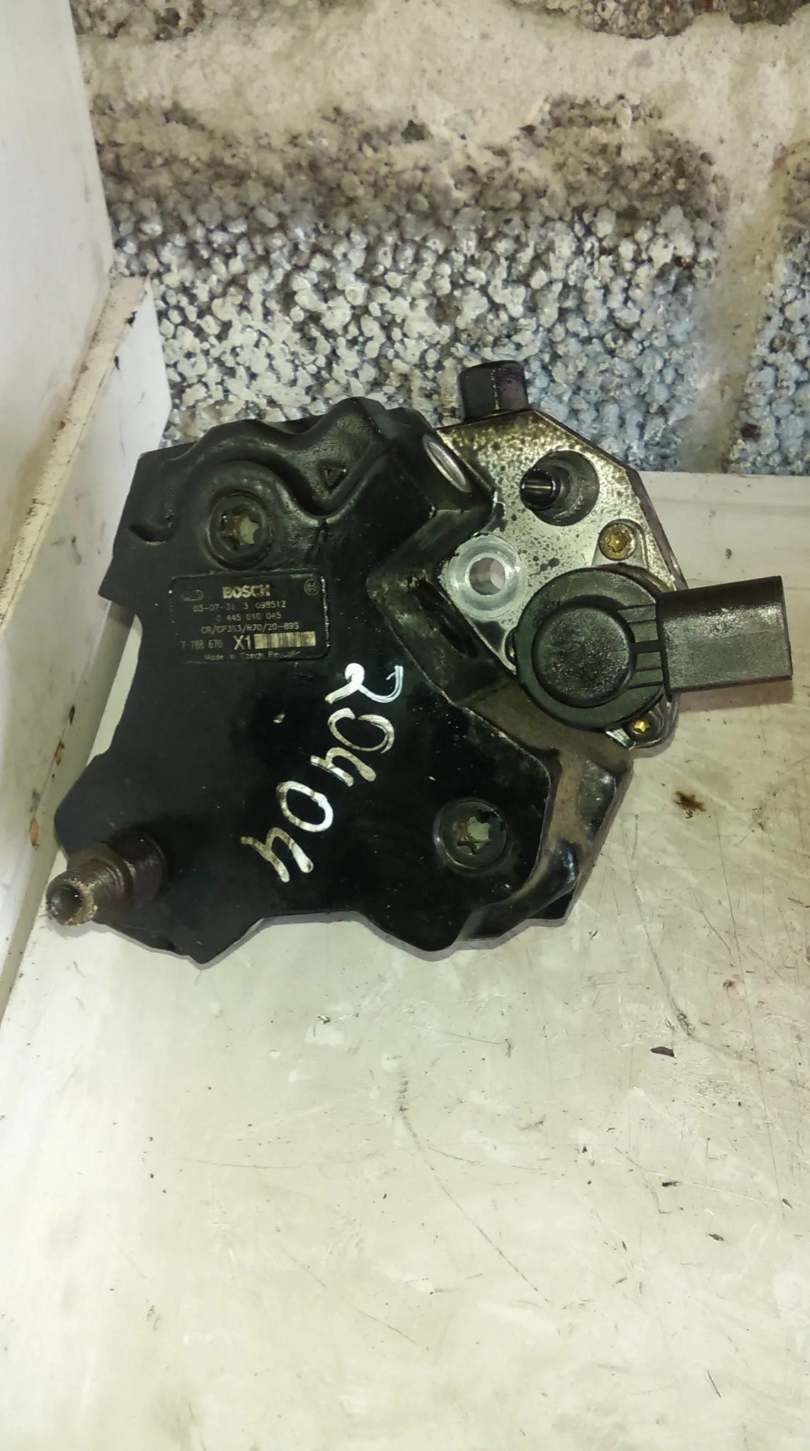 2004 Bmw 320D 204D4 2.0 Diesel Injector Injection Pump Bosch 0 445 010 045, 0445010045 Ref 3989 1