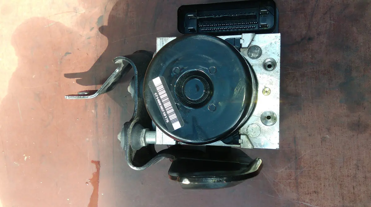 2008 Dodge Avenger 2.0 Litre Petrol Ate Abs Pump/Modulator P05085336ag Ref A0098 1