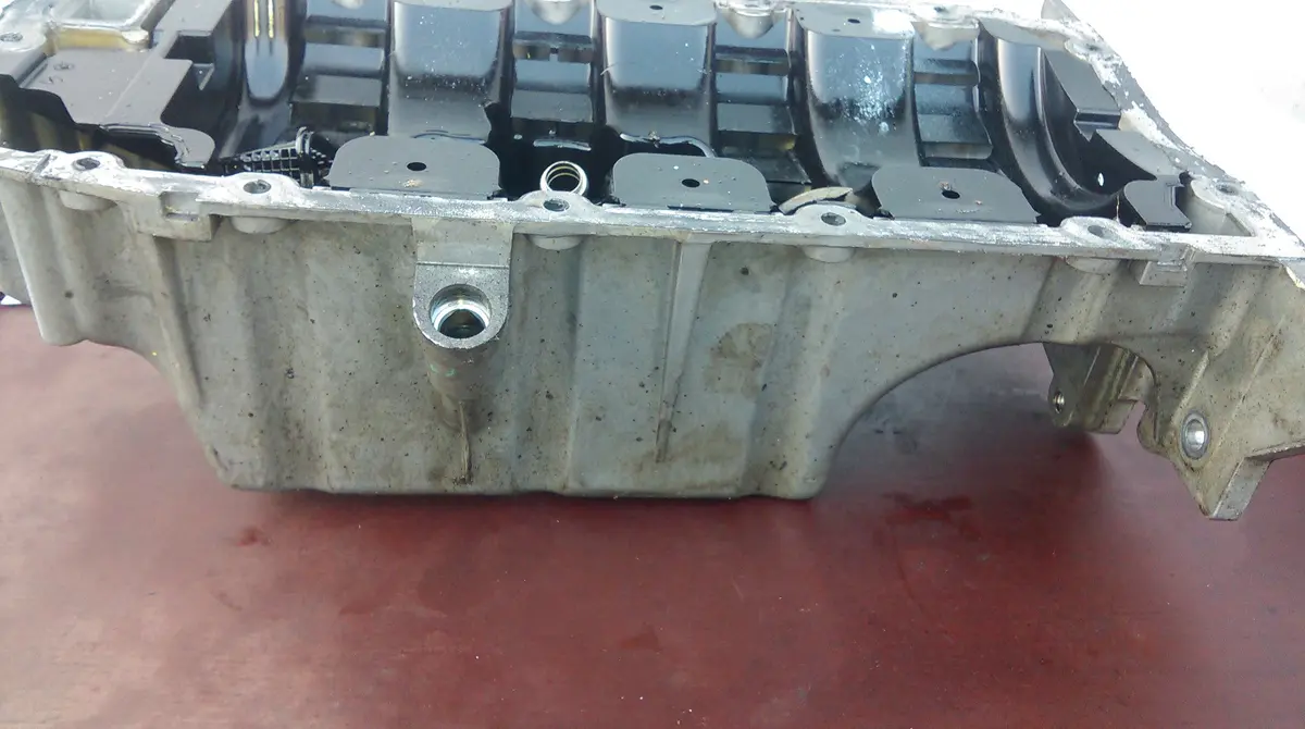 Vauxhall Opel Astra 2012 1.6 16V Petrol Bare Oil Sump 1