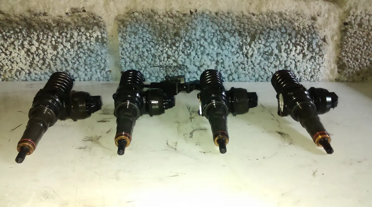 Vw Volkswagen Seat Skoda Audi 1.9 Tdi Diesel Fuel Injector 038 130 073 Ak / 038130073Ak / 0414720038 Ref 2997 2