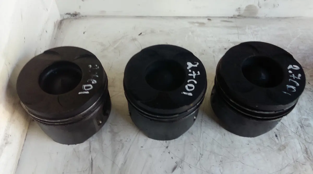Mb Mercedes Benz Sprinter 2.7Cdi Om 612 Engine Piston With Pin And Rings Ref A0272 1