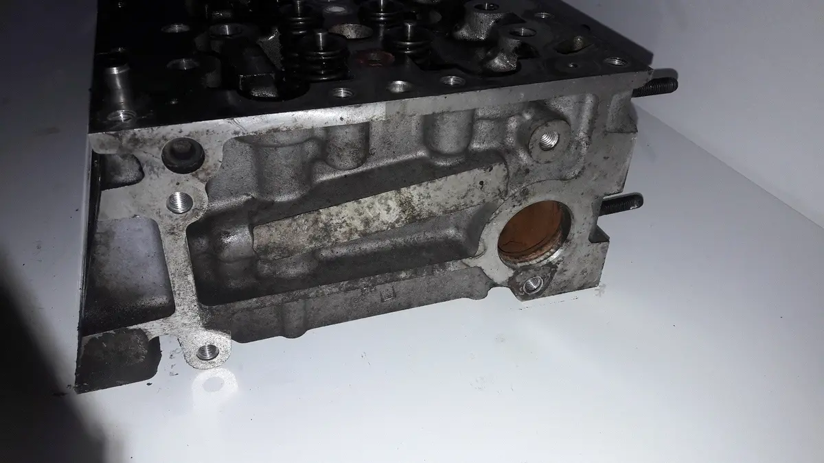 Cylinder Head For Fiat Ducato / Iveco Daily 2.3 2,3 D / Jtd 16 V F1ae0481c F1ae 0481 C A B D 81 Kw 88 85 70 2