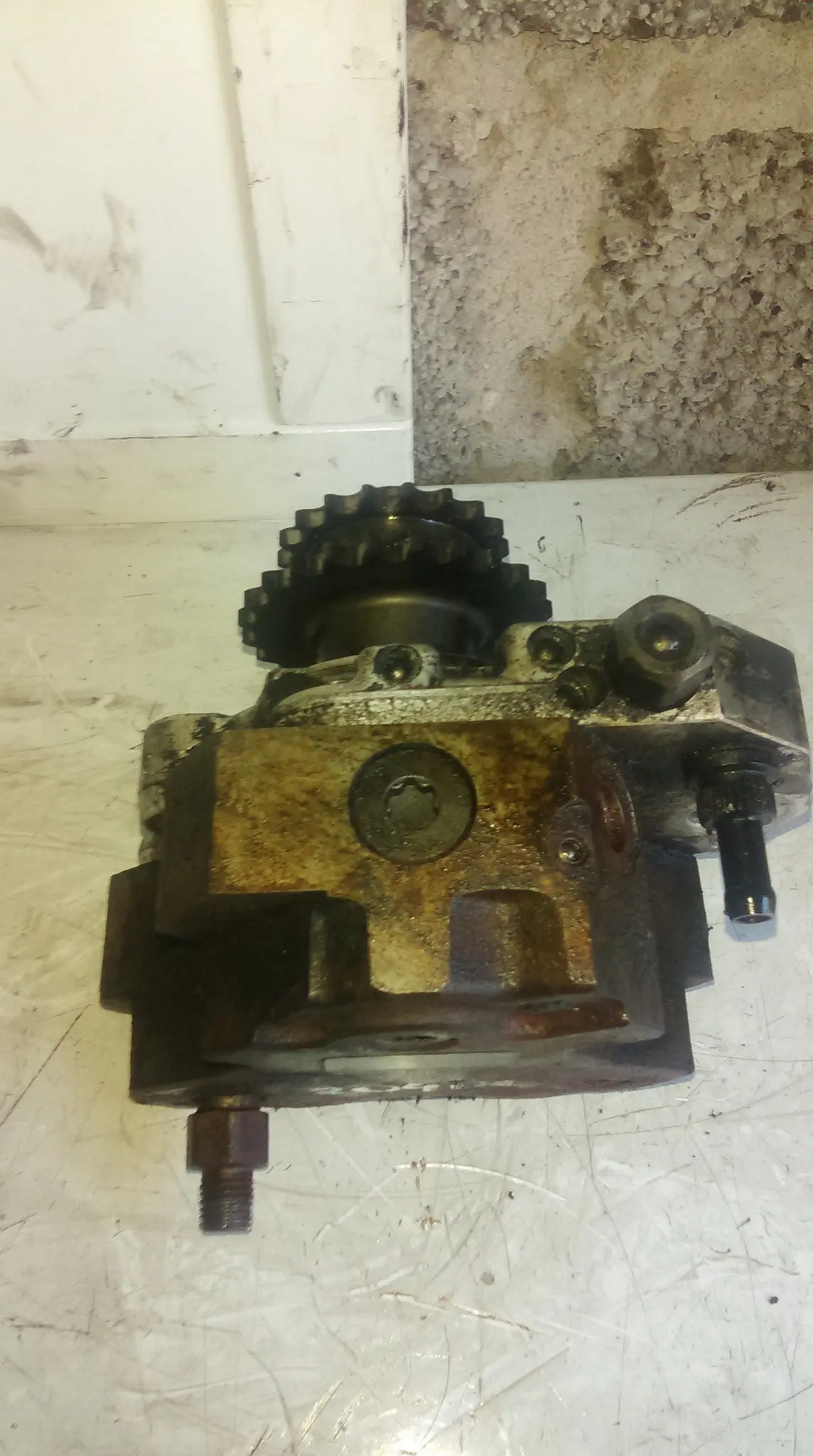 2005 Bmw E60 520D M47tu2d20 204D4 Fuel High Pressure Pump 0445010045 / 0 445 010 045 Ref A0380 1
