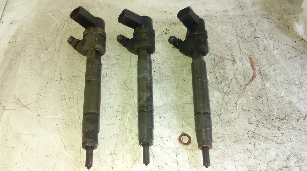 Mercedes Benz 2.2 Cdi Sprinter Vito W202 Diesel Injector Bosch A6110700587 0445110012, 0 445 110 012 Ref A0802 1