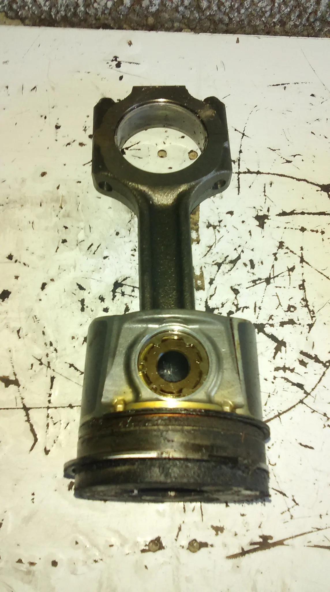 012858 Opel / Vauxhall Vectra C Astra Zafira Signum Saab 1.9 Cdti Engine Code Z19dt 8V Piston And Conrod  Connecting Rod 1