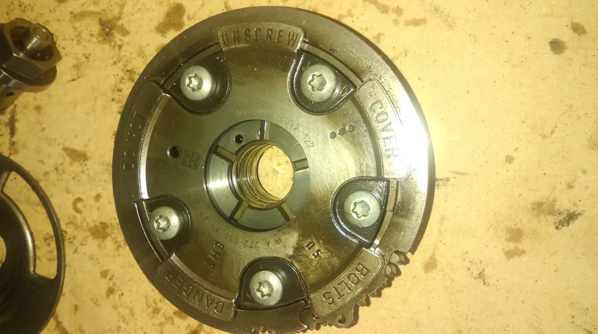 2005-2010 Mercedes-Benz Clk C280 3.0 V6 231 Bhp Engine 272940 Camshaft Timing Adjuster A 272 050 41 47 W40 Ref P0030 1