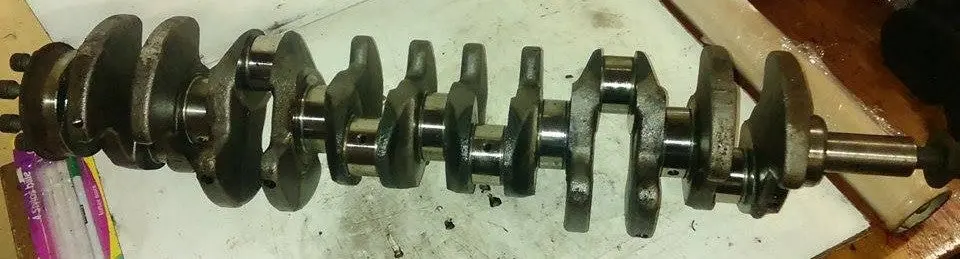 011915 Kurbelwelle Mercedes E-Klasse W210 S210 320 T Cdi 613.961 197 Ps 145 Kw Crankshaft Mercedes E-Class W210 S210 320 T Cdi 613.961 197 Ps 145 Kw 2002 Mercedes Benz Mb 320 Cdi 3.2 Engine Code 613961, 613.961 Crank Shaft Crankshaft 1