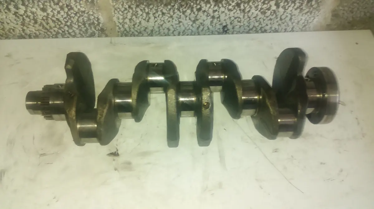 012898 Year 2011 Vw Volkswagen Caddy Maxi C20 1.6 Tdi Diesel Engine Code Cayd Crankshaft Crank Shaft 1