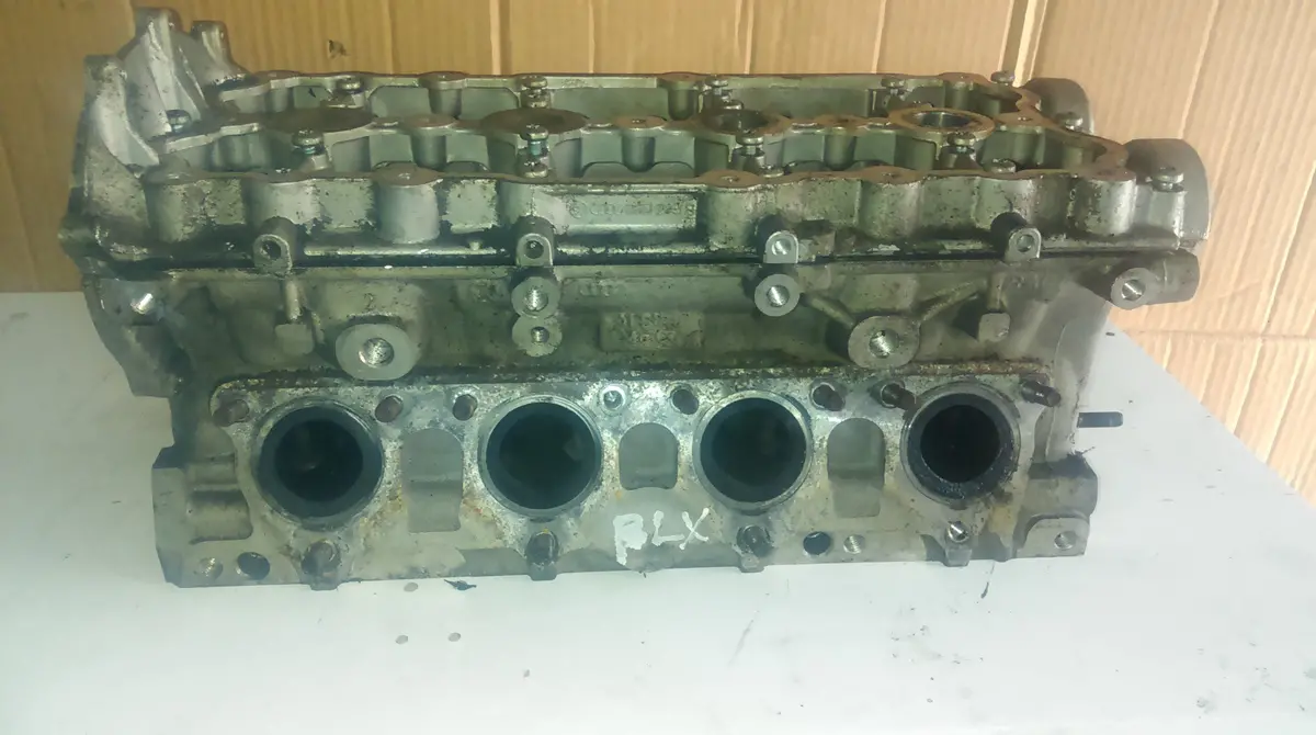 0000 2552 Audi Vw / Volkswagen Skoda Seat 2.0 Fsi Engine Code Blx Cylinder Head 1