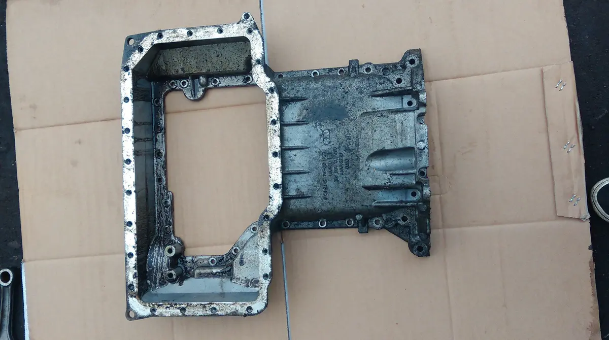 Upper Oil Pan / Sump / Bottom Engine Casing Vw Volkswagen Phaeton - 4.2 V8 - Bgh - 077 103 603 Ae, 077103603Ae Audi A8 Ref 2365 1