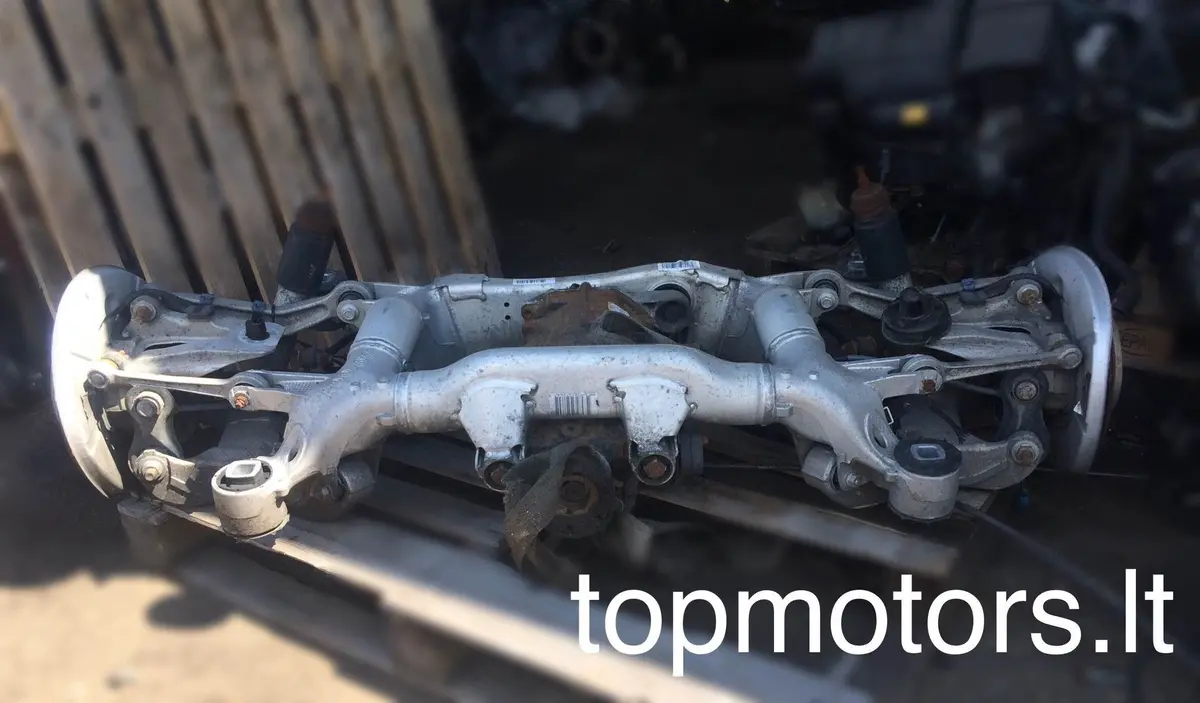 Bmw E60 / E61 Rear Axle For Spares Or Repairs 1