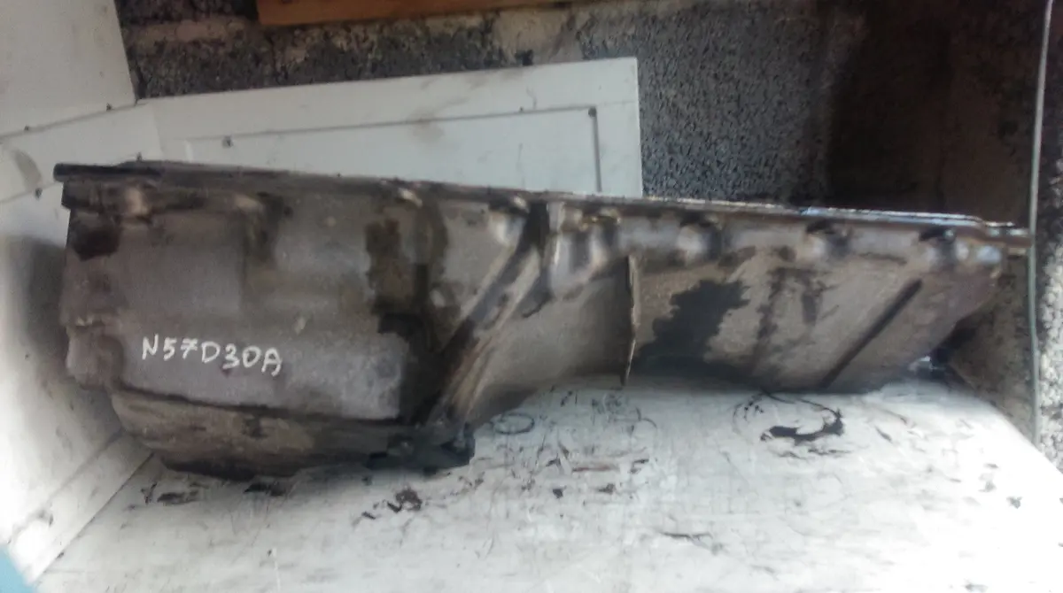 2010 Bmw 330D 3.0 D Diesel N57d30a Engine Oil Sump Pan 1113 7800322, 11.13 7 800 322 Ref A0481 1