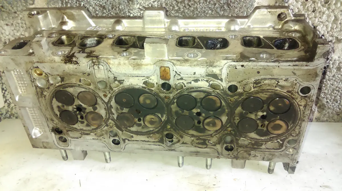 Cylinder Head Vauxhall Opel Combo Corsa Agila 1.3Cdti 75Ch Z13dtj Z13dte- 55206388 1