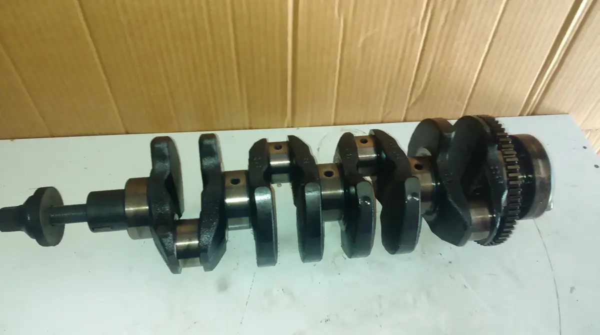 111 2537 Year 2005 Land Rover Freelander 2.0 Diesel Crankshaft 1